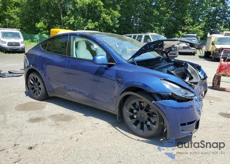 2023 Tesla Model Y z USA, uszkodzony, nr VIN 7SAYGAEE0PF909704